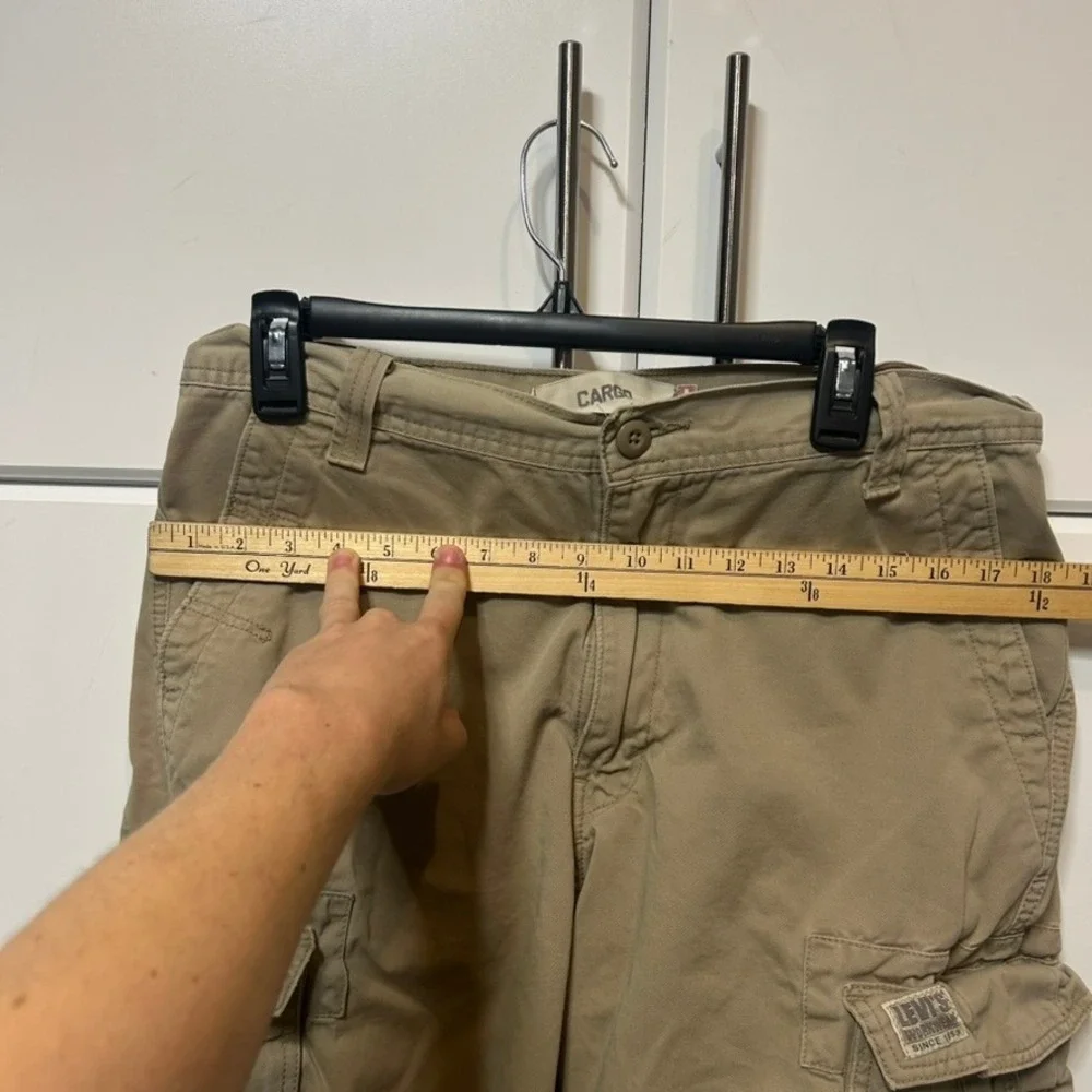 Levis Mens Cargo Shorts Tan Khaki Cotton Utility Workwear W34 Casual Summer